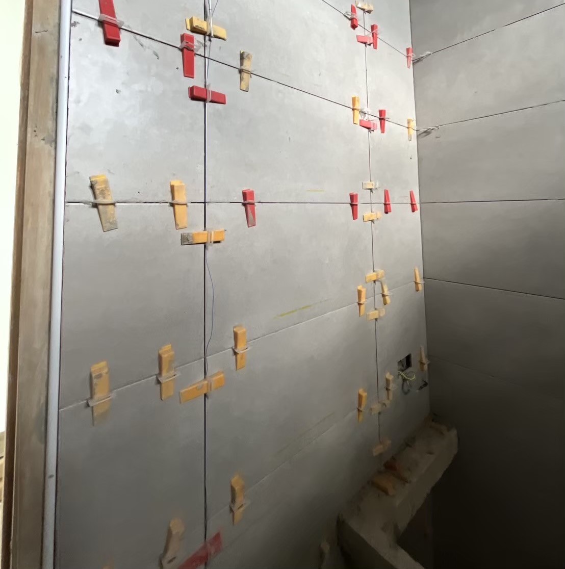 2.4 Inspect the Wall Sanding and Painting #1 - Bathroom Tiling